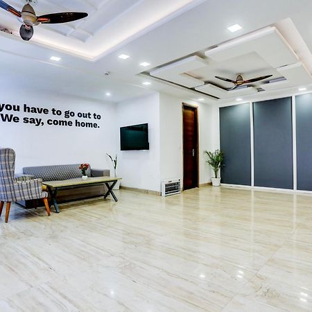 Hotel Greysky Medicity Gurgaon Exterior foto