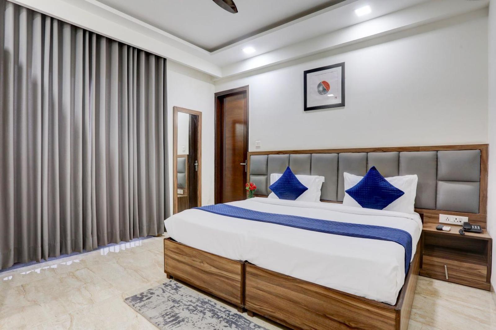 Hotel Greysky Medicity Gurgaon Exterior foto